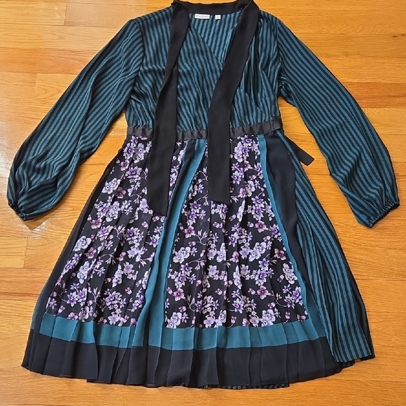 Eva Mendes for New York & Company Teal and Black Striped Dress - Picture 8 of 12